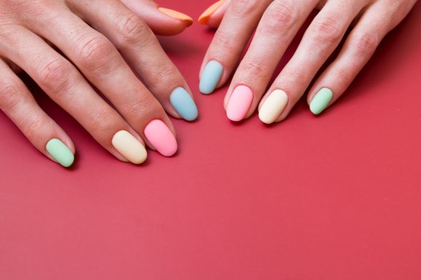 12 estilos de unhas decoradas para refletir sua personalidade - Eu Total